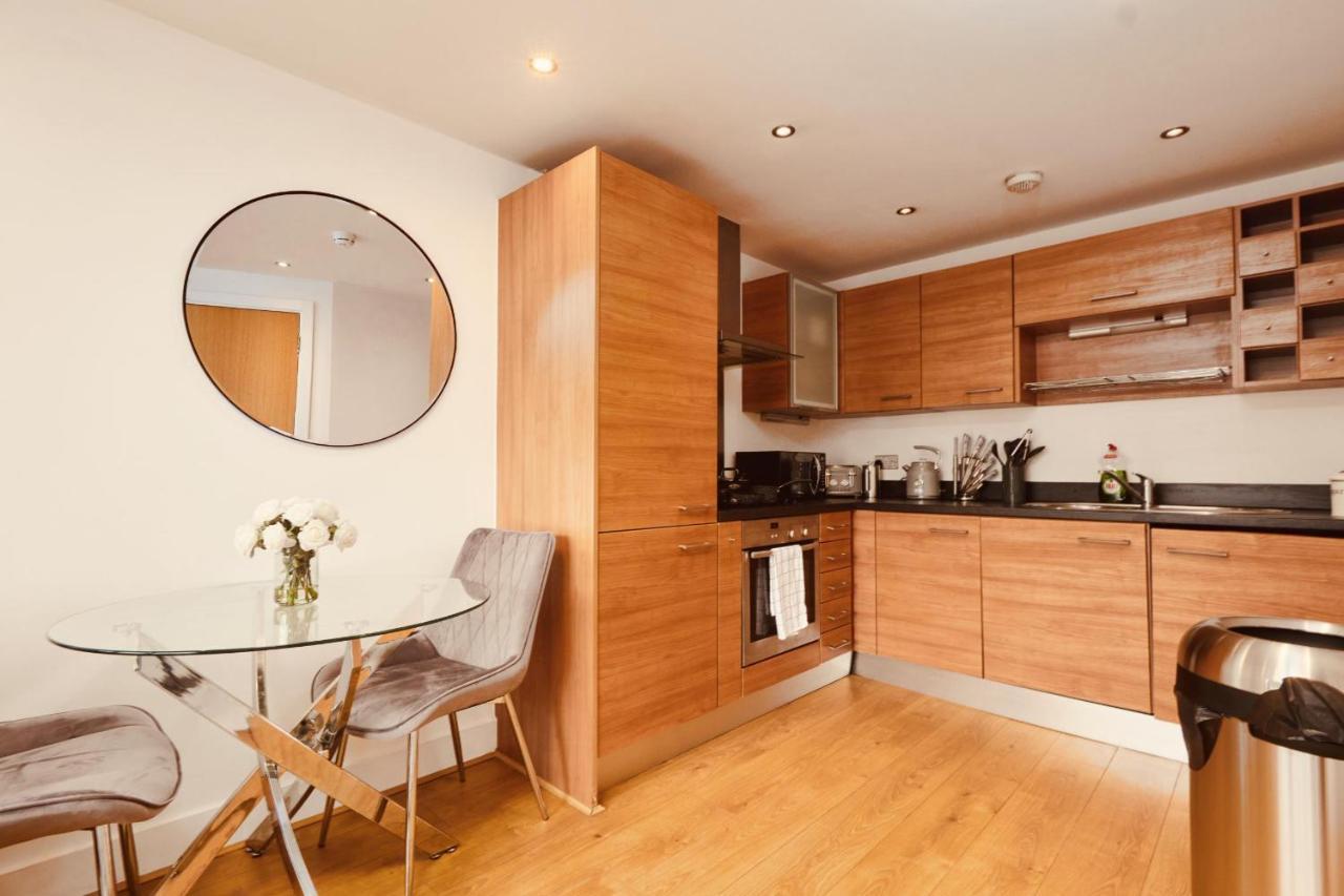 Deluxe City Modern Apt&Free Parking No Balcony Leeds  Eksteriør billede