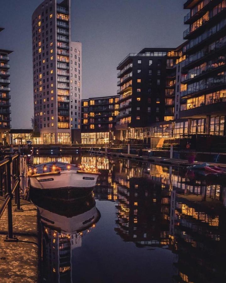 Deluxe City Modern Apt&Free Parking No Balcony Leeds  Eksteriør billede